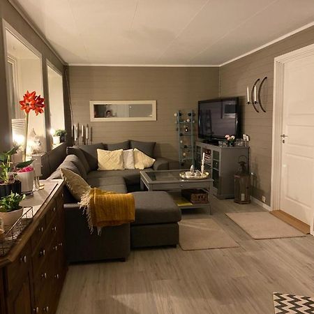 Lyngen, Mackay Appartment, Lyngen Lyngseidet ภายนอก รูปภาพ
